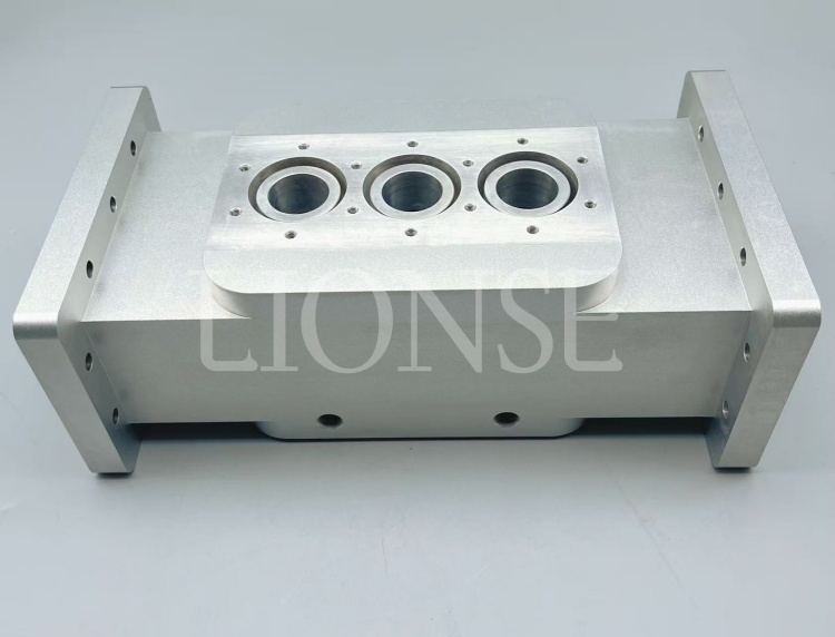 De ce să alegeți Lionse pentru a produce piese din bloc din aluminiu metalic?