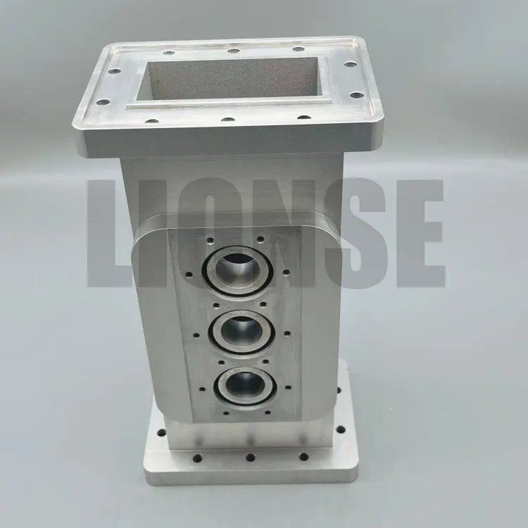 CNC prelucrarea pieselor din aluminiu din aluminiu cu găuri