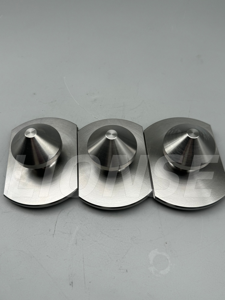 Șurub de tragere de localizare a suprafeței conice