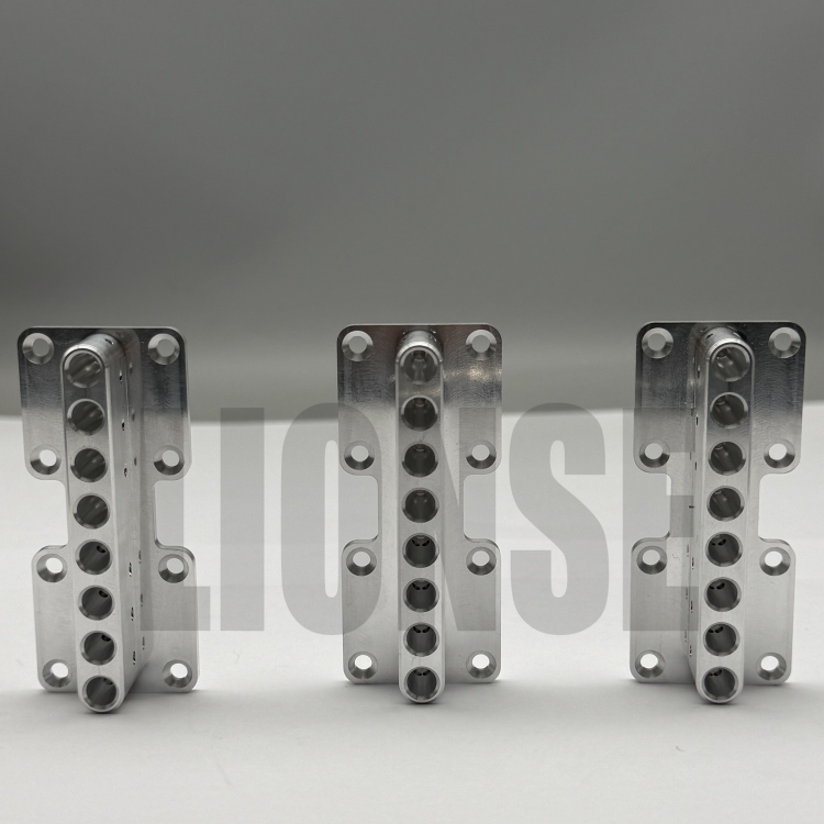 Piese personalizate din aluminiu prelucrate CNC